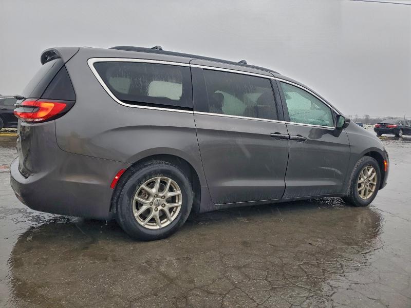 Фото 3 - CHRYSLER PACIFICA