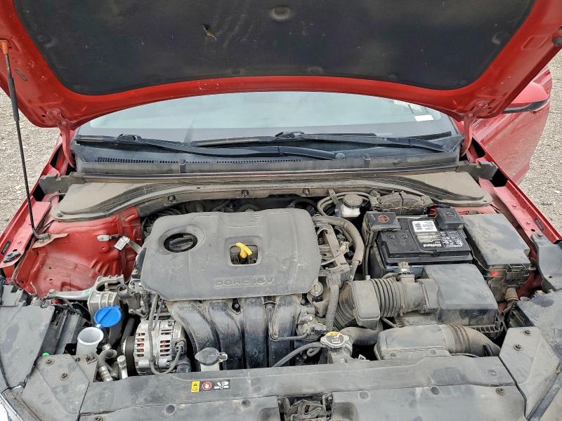 Фото 11 - HYUNDAI ELANTRA