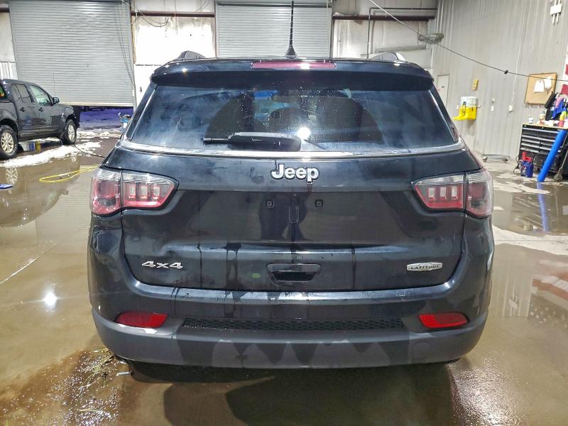 Фото 6 - JEEP COMPASS
