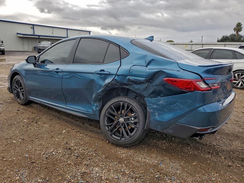 Фото 2 - TOYOTA CAMRY