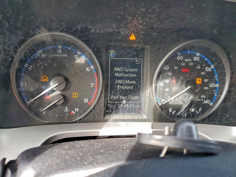 Фото 9 - TOYOTA RAV4