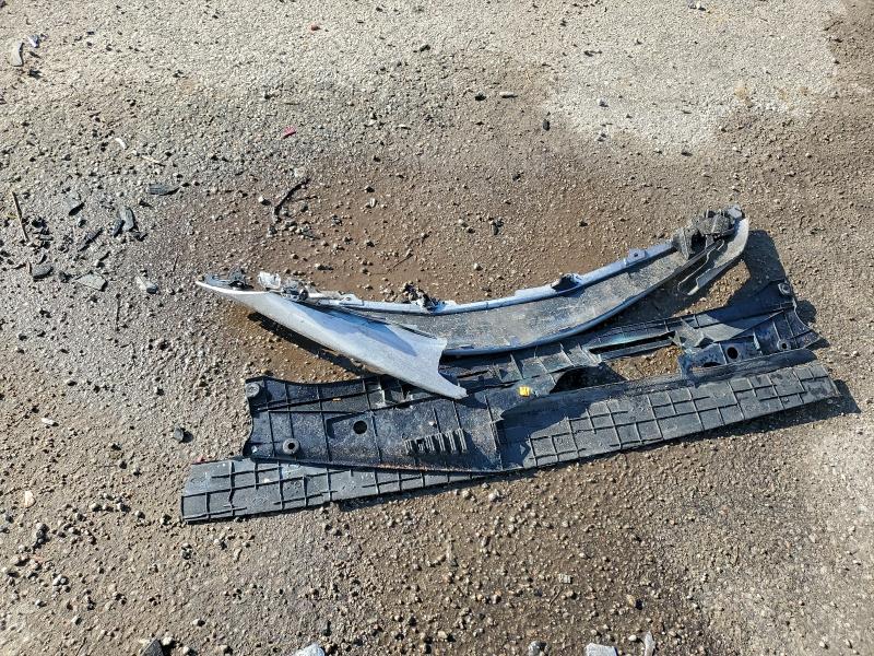 Фото 12 - TOYOTA CAMRY