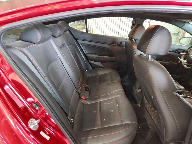 Фото 10 - HYUNDAI ELANTRA