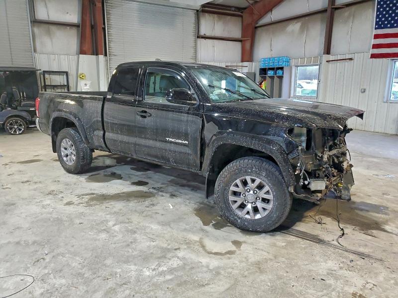 Фото 4 - TOYOTA TACOMA