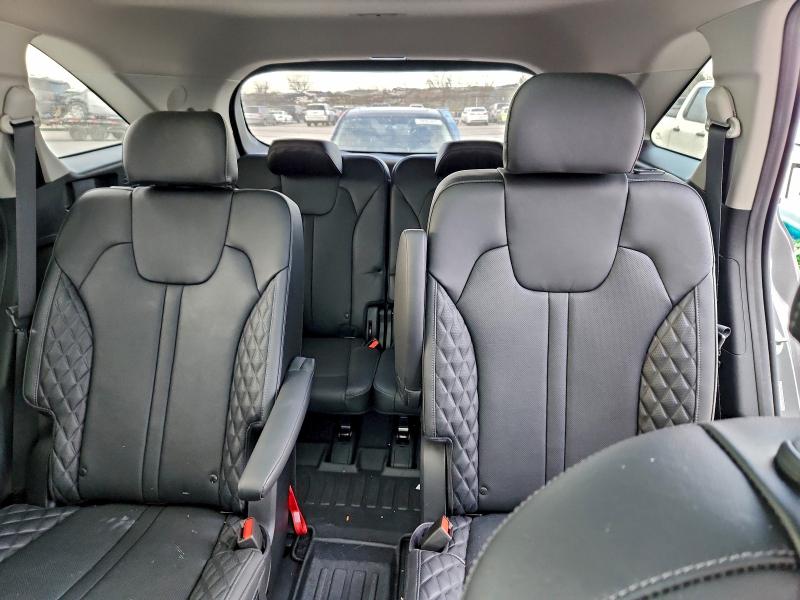 Фото 10 - KIA SORENTO