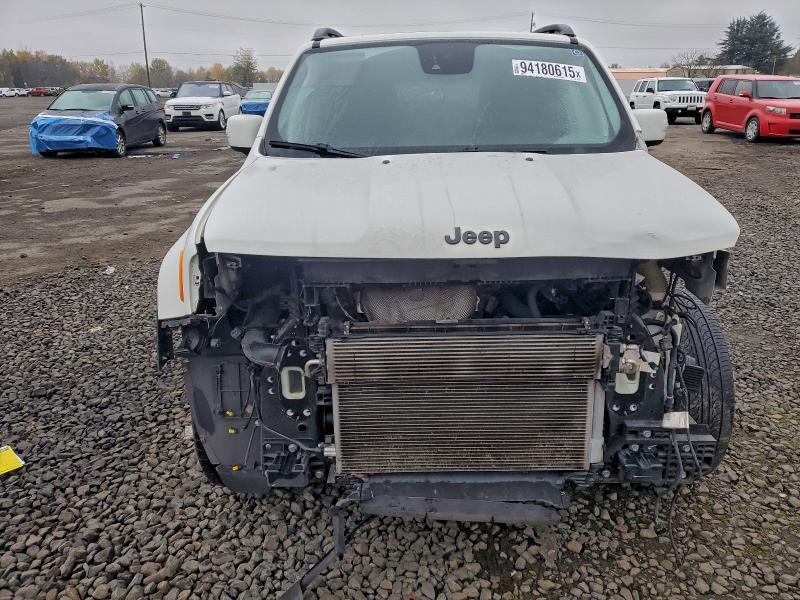 Фото 5 - JEEP RENEGADE
