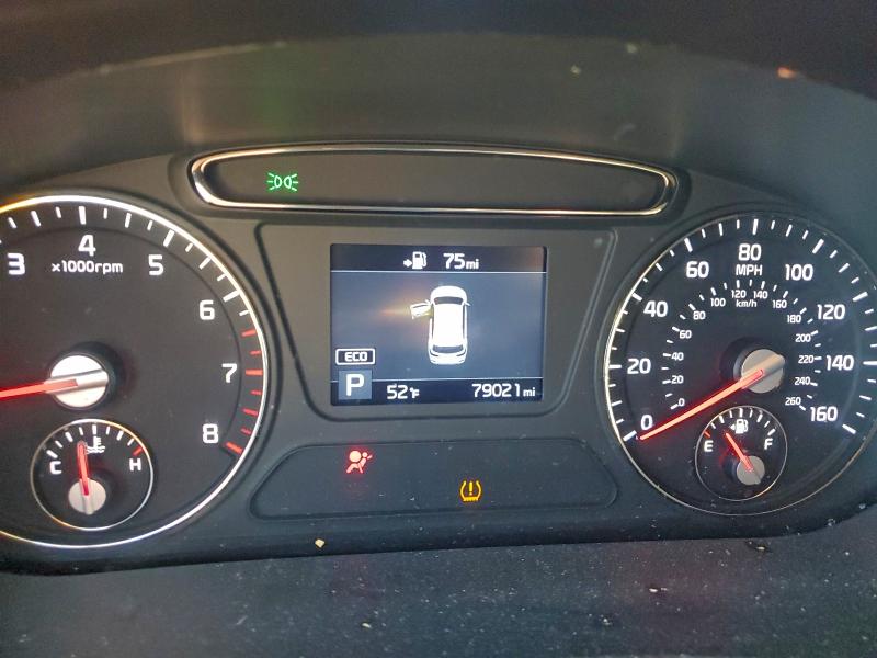 Фото 9 - KIA SORENTO