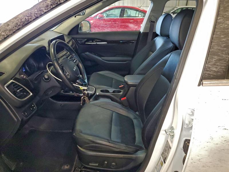 Фото 7 - KIA SELTOS