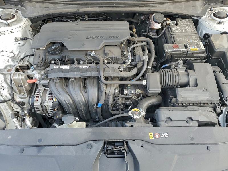 Фото 11 - HYUNDAI ELANTRA