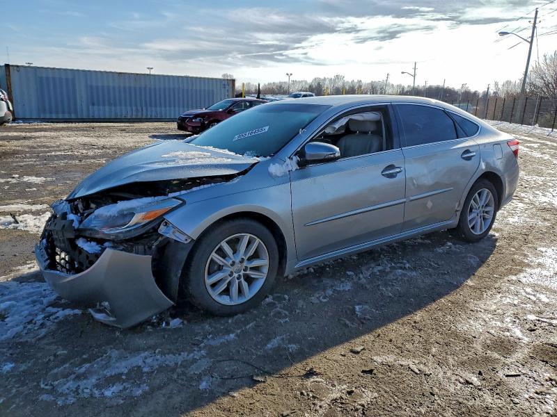 Фото 1 - TOYOTA AVALON