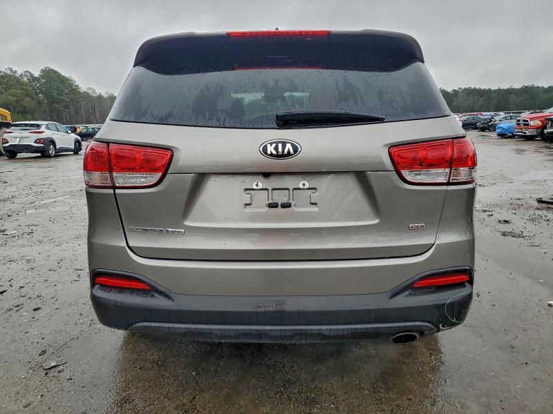 Фото 6 - KIA SORENTO