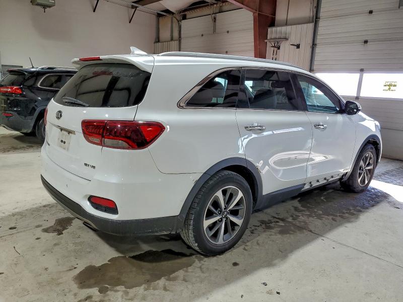 Фото 3 - KIA SORENTO