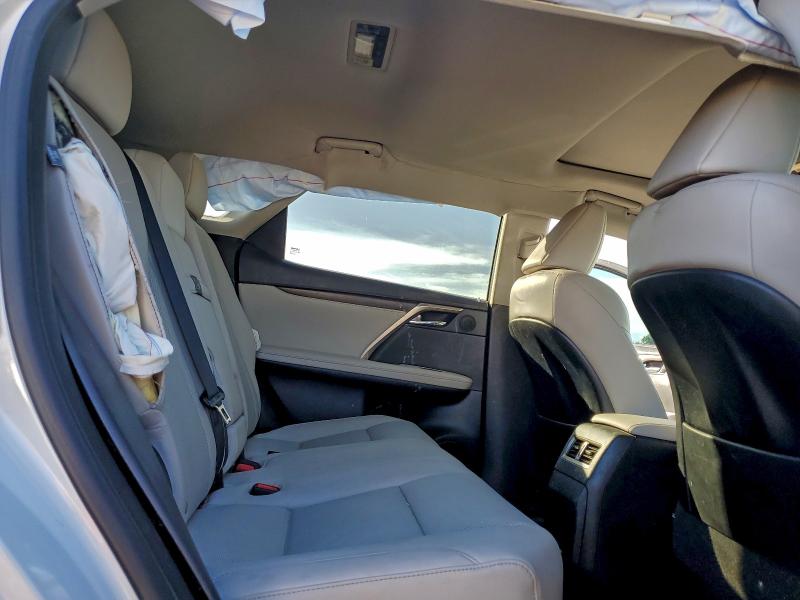 Фото 10 - LEXUS RX350