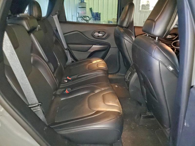 Фото 11 - JEEP GRAND CHER