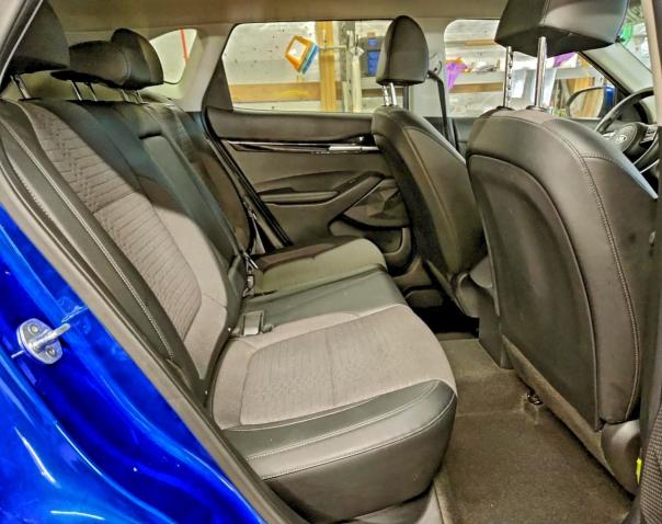 Фото 11 - KIA SELTOS