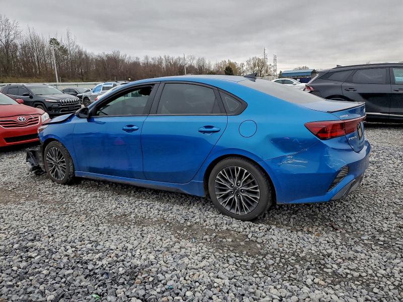 Фото 2 - KIA FORTE