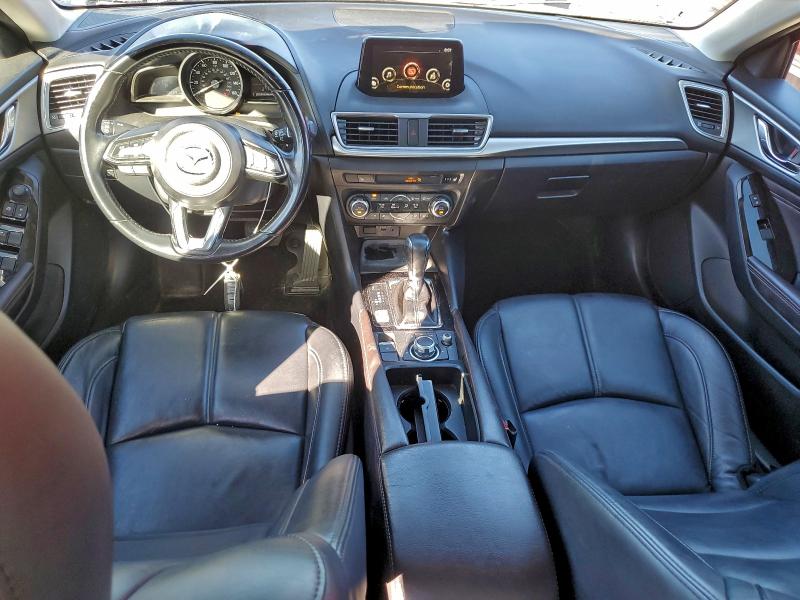 Фото 8 - MAZDA 3