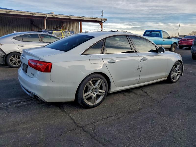 Фото 3 - AUDI A6