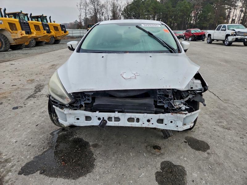 Фото 5 - FORD FOCUS