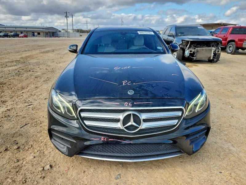 Фото 5 - MERCEDES-BENZ E-CLASS