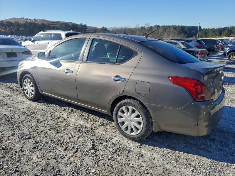 Фото 2 - NISSAN VERSA