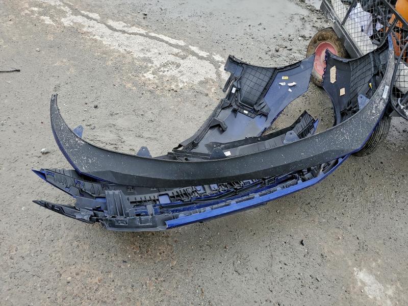 Фото 12 - HYUNDAI ELANTRA