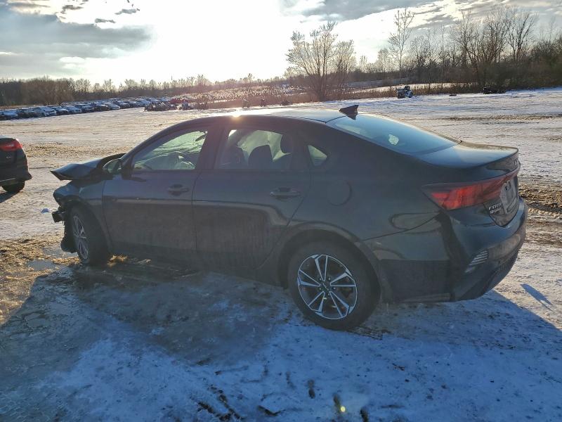 Фото 2 - KIA FORTE