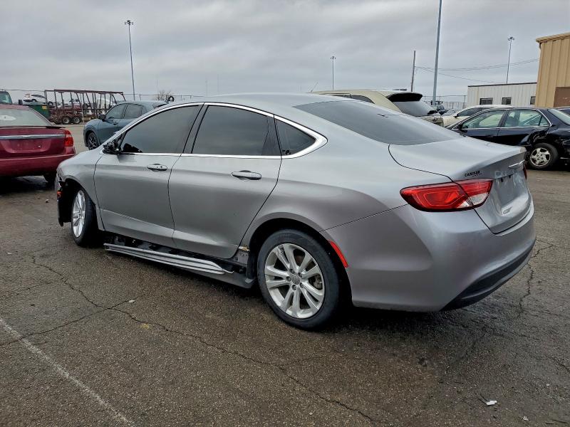 Фото 2 - CHRYSLER 200