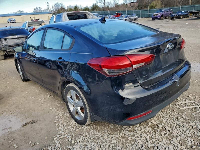 Фото 2 - KIA FORTE