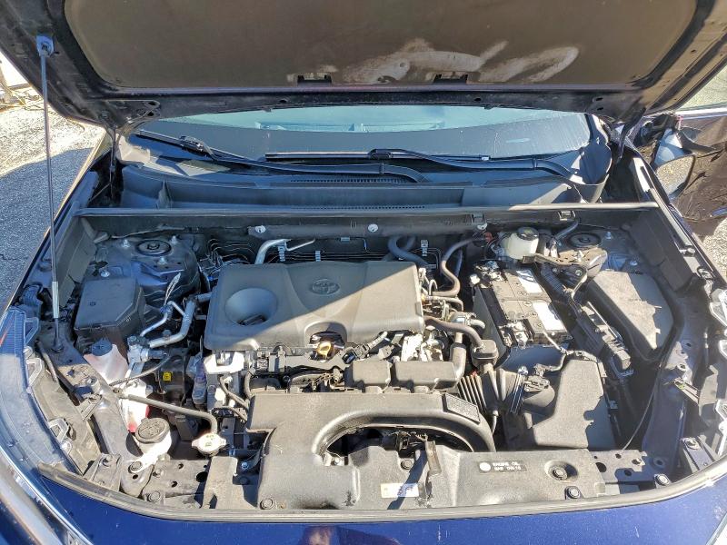 Фото 12 - TOYOTA RAV4