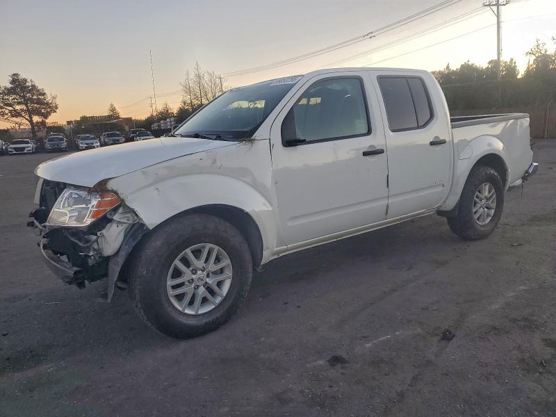 Фото 1 - NISSAN FRONTIER