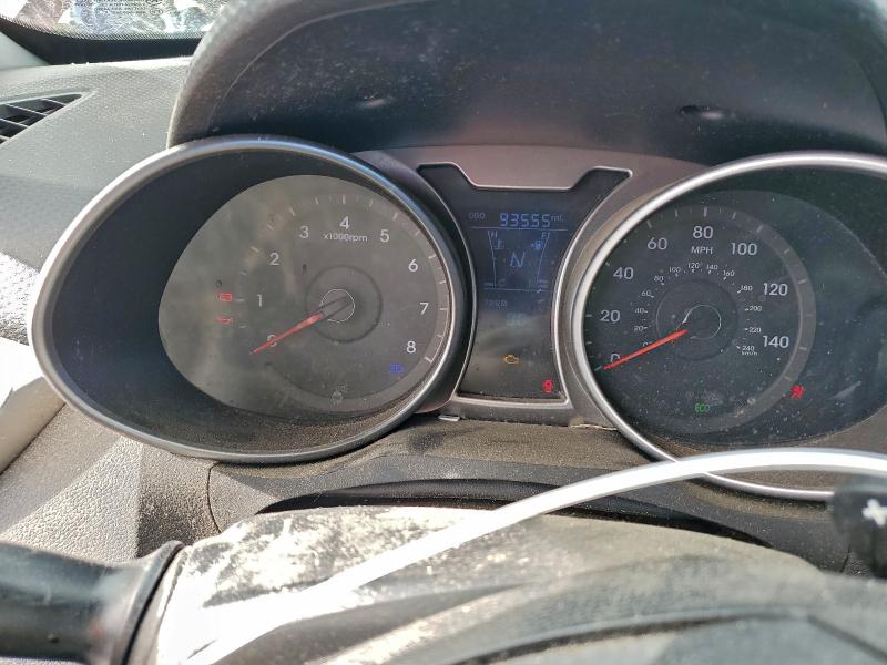 Фото 9 - HYUNDAI VELOSTER