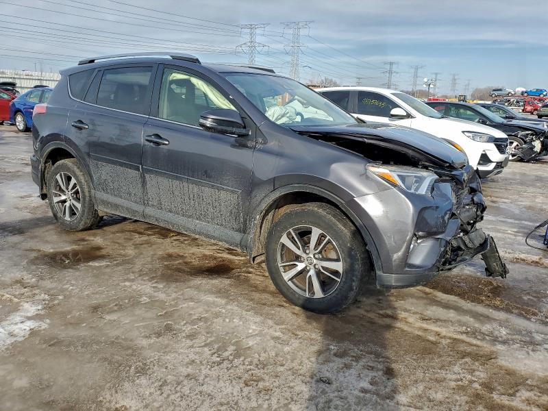 Фото 4 - TOYOTA RAV4