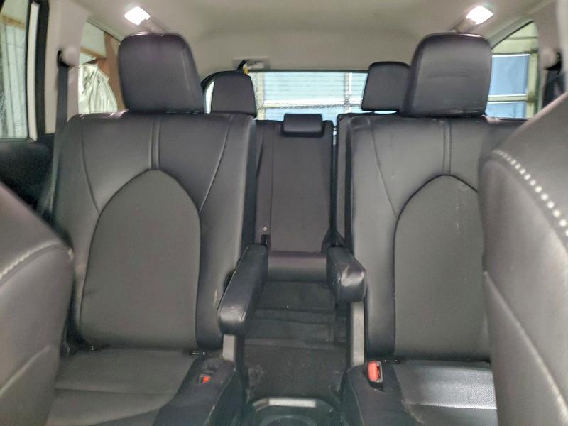 TOYOTA GRAND HIGH 2024 VIN 5TDAAAB50RS051976