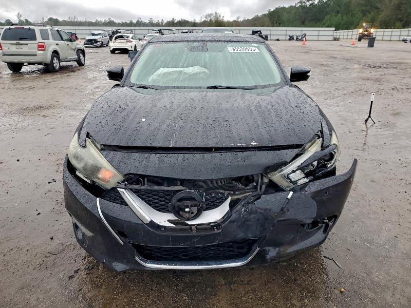 Фото 5 - NISSAN MAXIMA