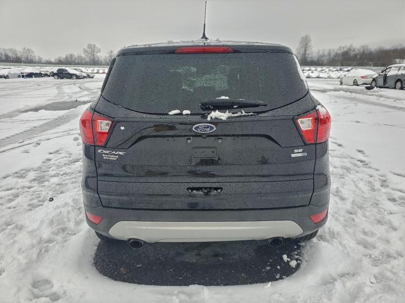 Фото 6 - FORD ESCAPE