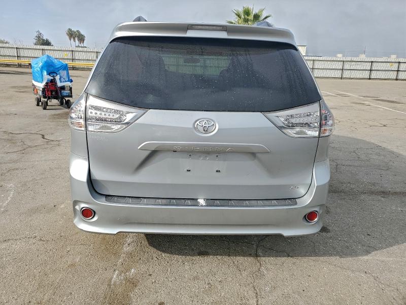 Фото 6 - TOYOTA SIENNA