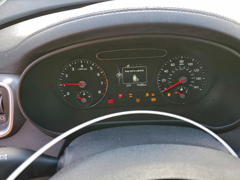 Фото 9 - KIA SORENTO