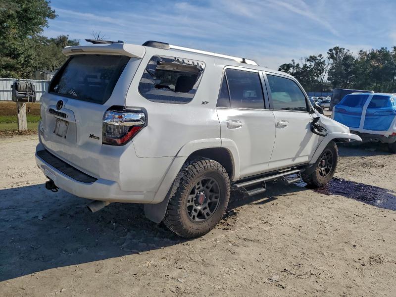 Фото 3 - TOYOTA 4RUNNER
