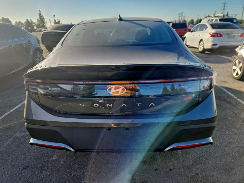 Фото 6 - HYUNDAI SONATA