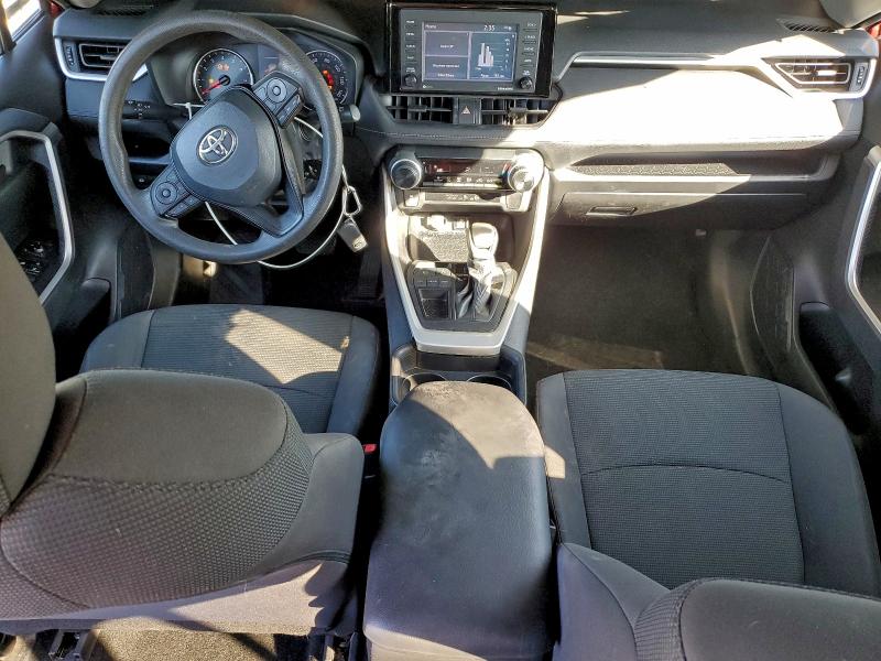 Фото 8 - TOYOTA RAV4