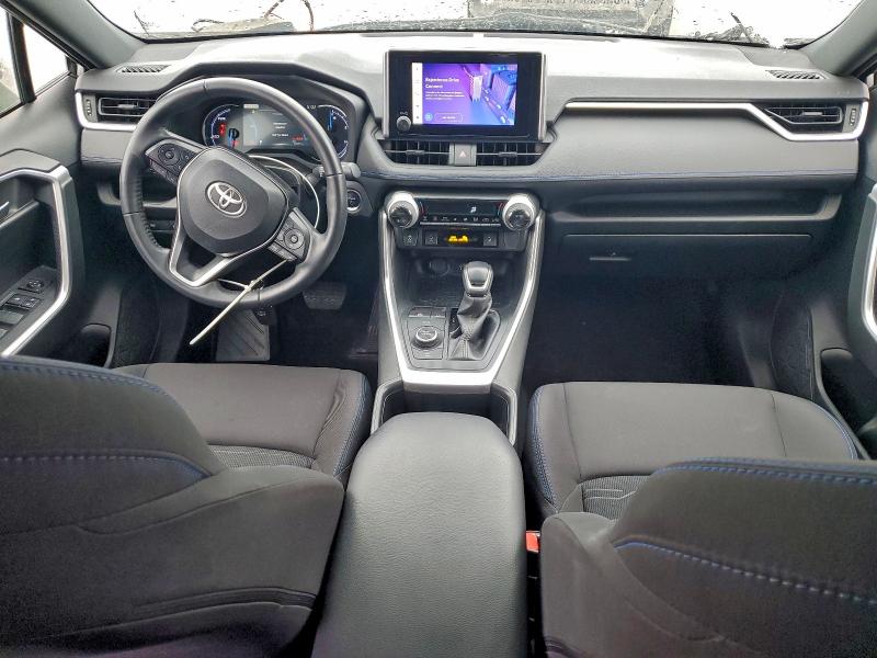 Фото 8 - TOYOTA RAV4