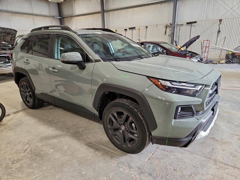 Фото 4 - TOYOTA RAV4