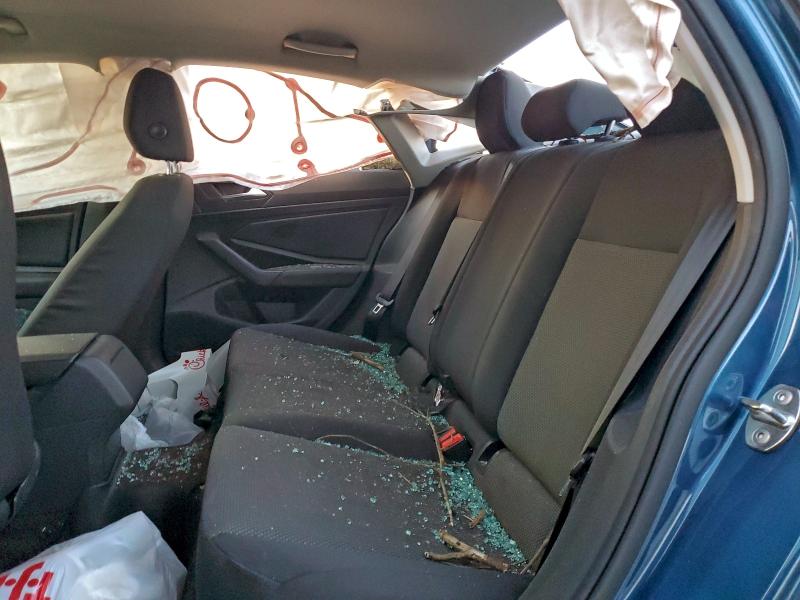 Фото 10 - VOLKSWAGEN JETTA