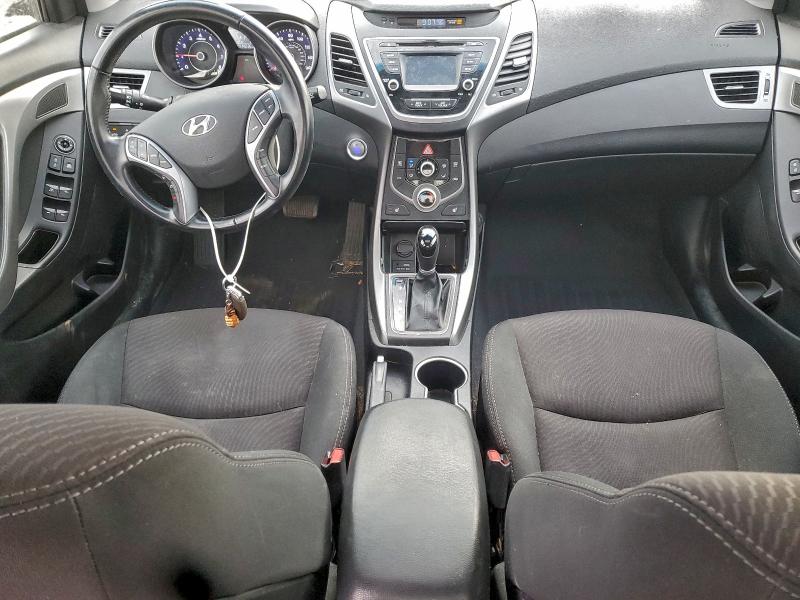 Фото 8 - HYUNDAI ELANTRA