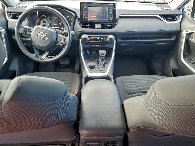 Фото 8 - TOYOTA RAV4