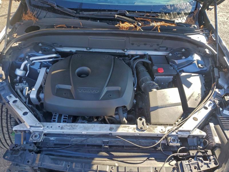 Фото 12 - VOLVO XC60