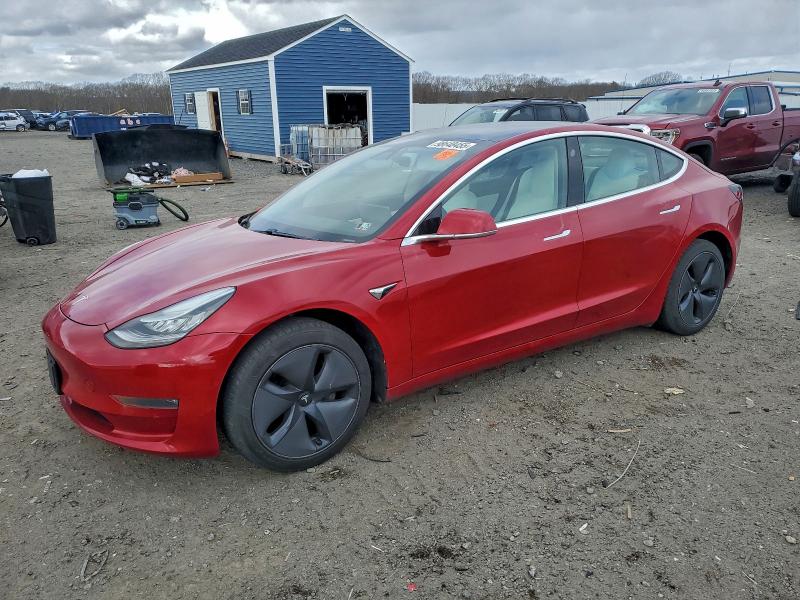 Фото 1 - TESLA MODEL 3