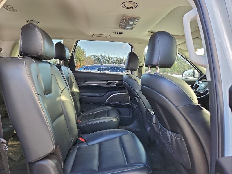 Фото 11 - KIA TELLURIDE