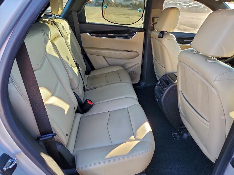 Фото 11 - CADILLAC XT5